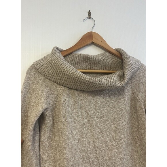 American Eagle Cozy Beige Oversized Cowl Neck Sweater Womens Small Cotton blend - Picture 3 of 8